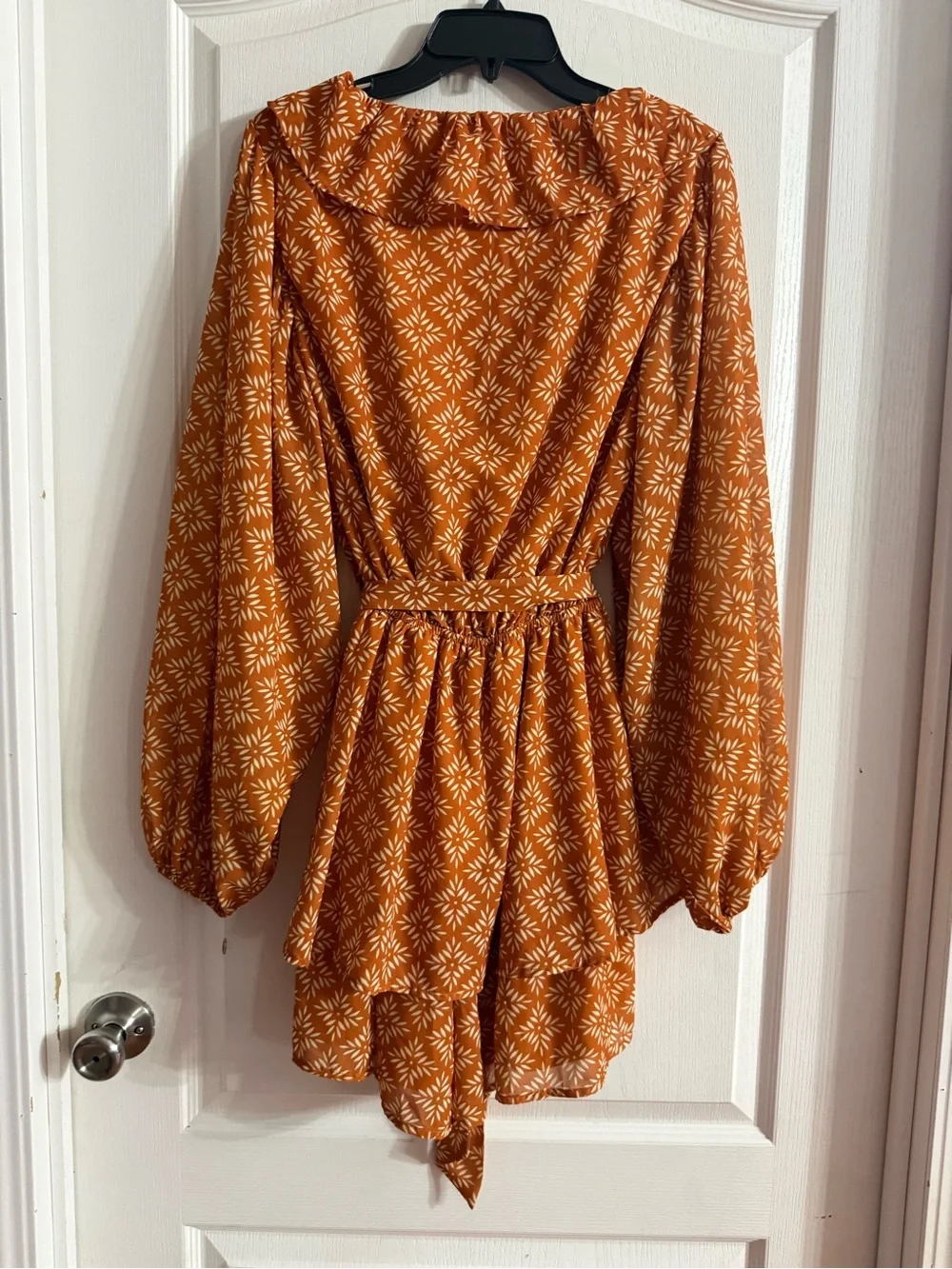 Flying Tomato Ruffle Wrap Romper Geometric Pattern Sz L. SP-18